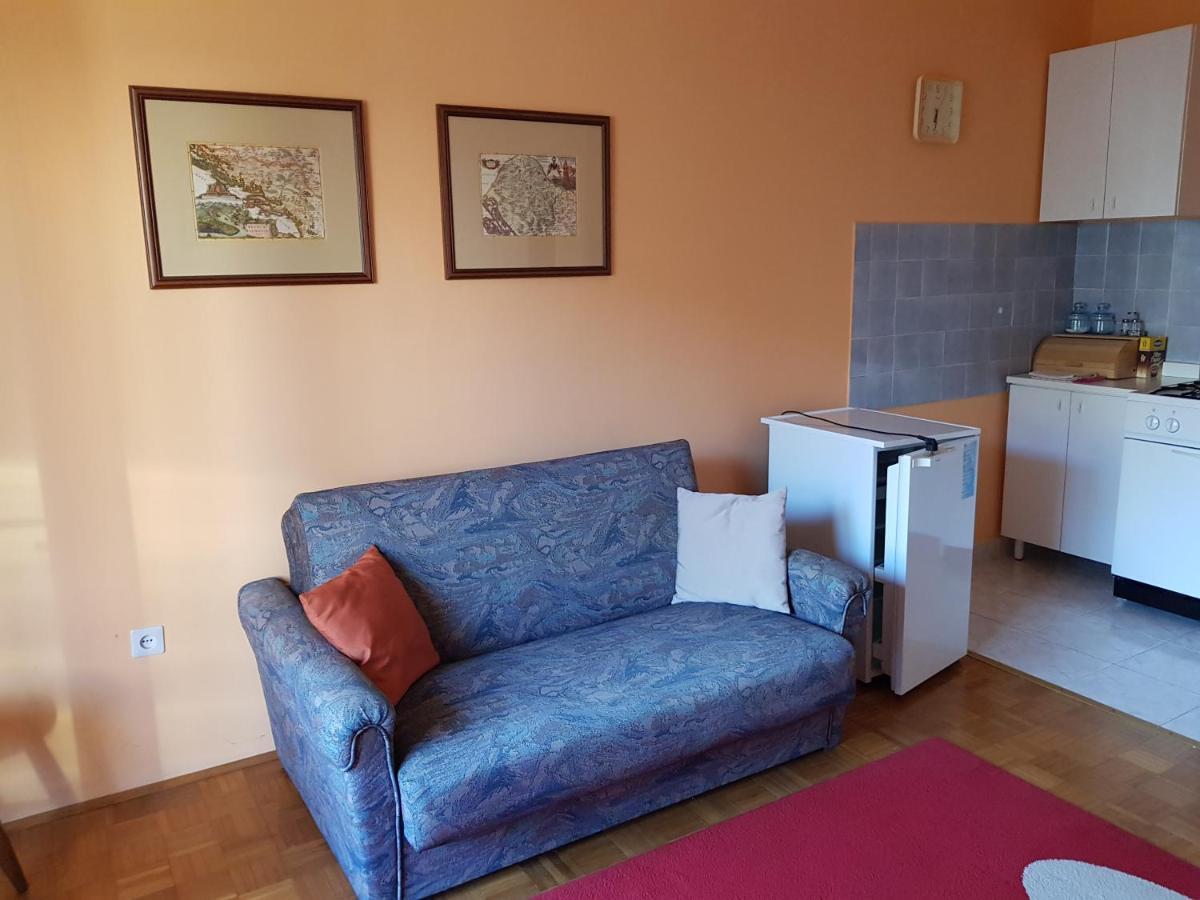 Casa Nada Apartment โรวีน ภายนอก รูปภาพ