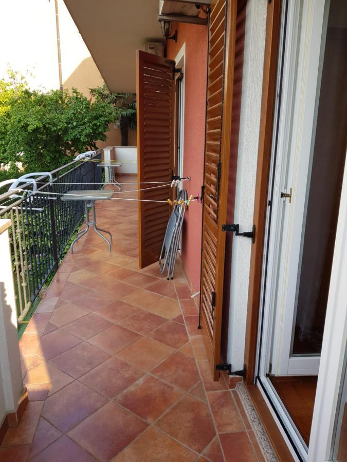 Casa Nada Apartment โรวีน ภายนอก รูปภาพ