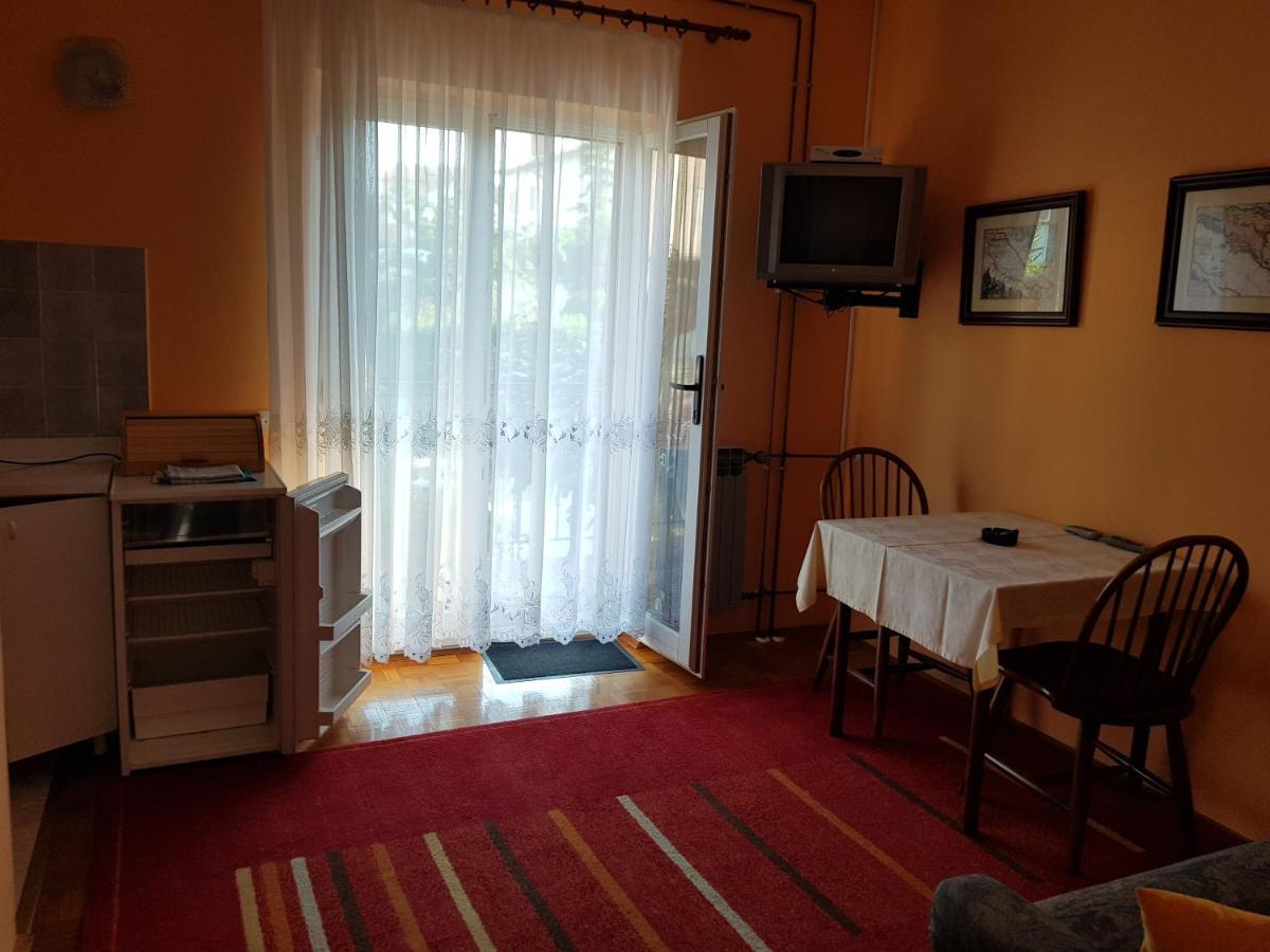 Casa Nada Apartment โรวีน ภายนอก รูปภาพ